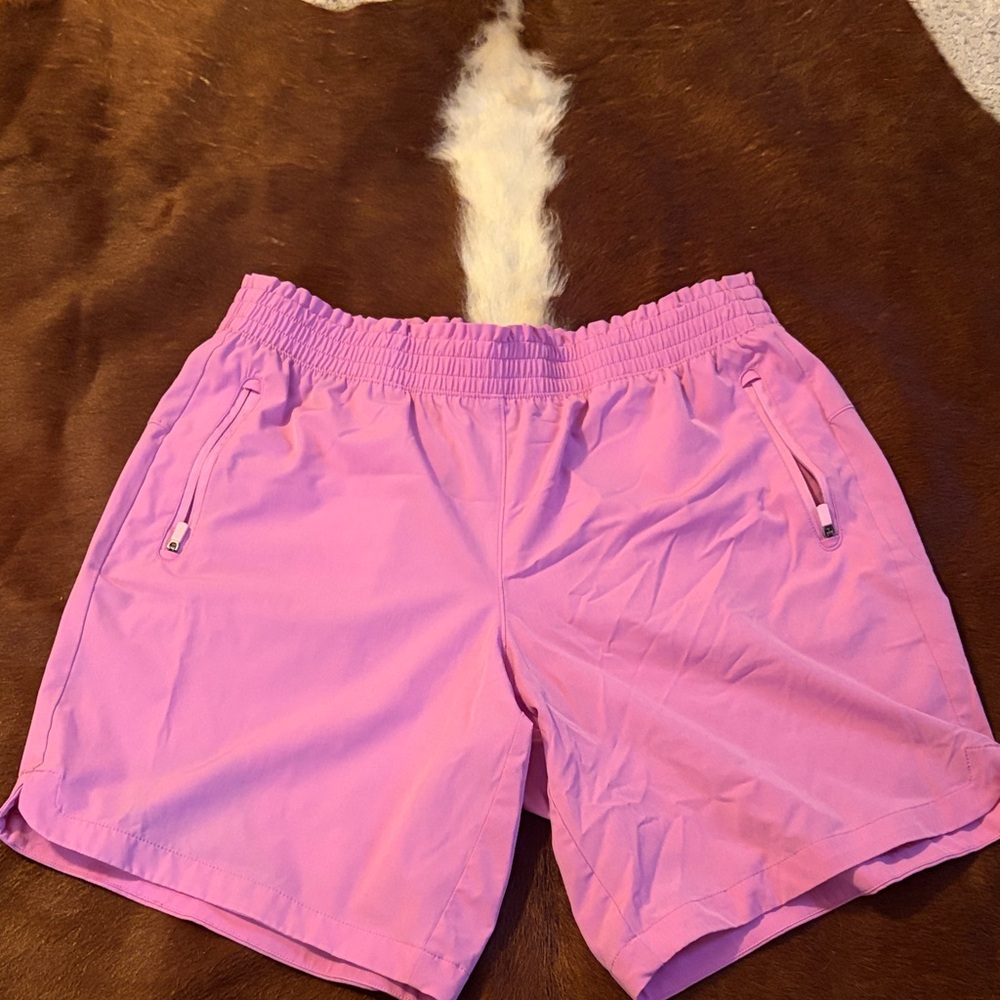 Tek Gear Women's Athletic Shorts in Light Pink